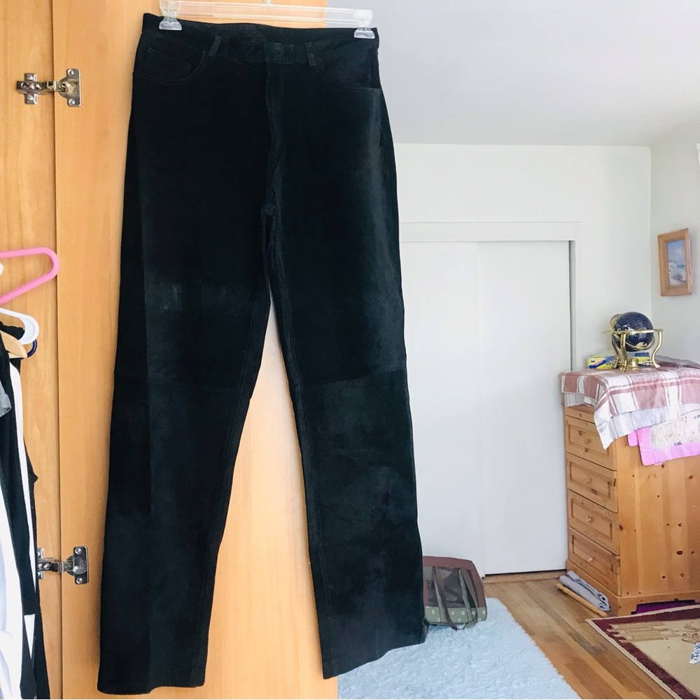 Black suede leather pants brand new in great condition. Size 8